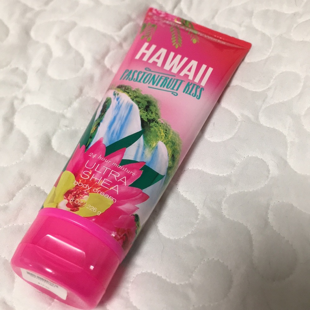B&BW Hawaii Passionfruit Kiss body cream